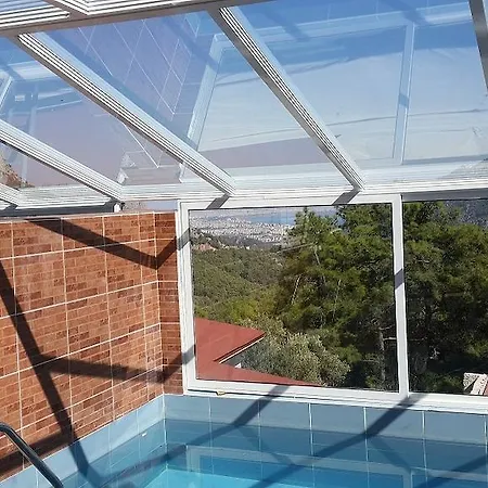 イン Saklikoy Bungalows